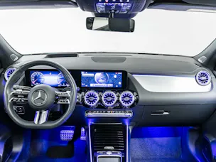 MERCEDES-BENZ GLA 220 d AMG Line 4matic