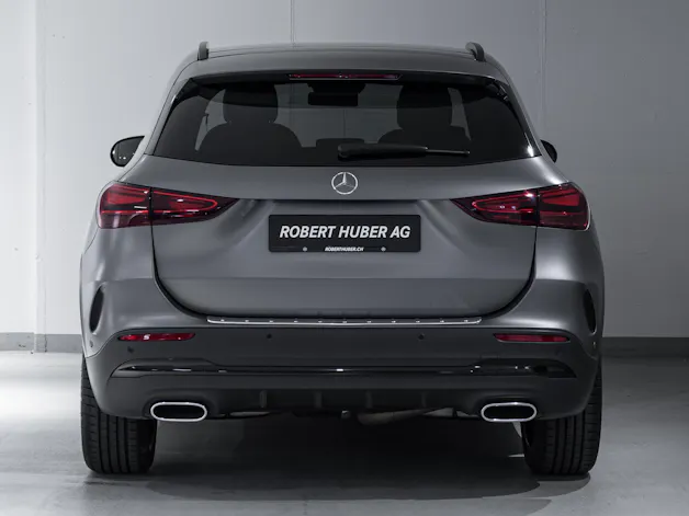 MERCEDES-BENZ GLA 220 d AMG Line 4matic