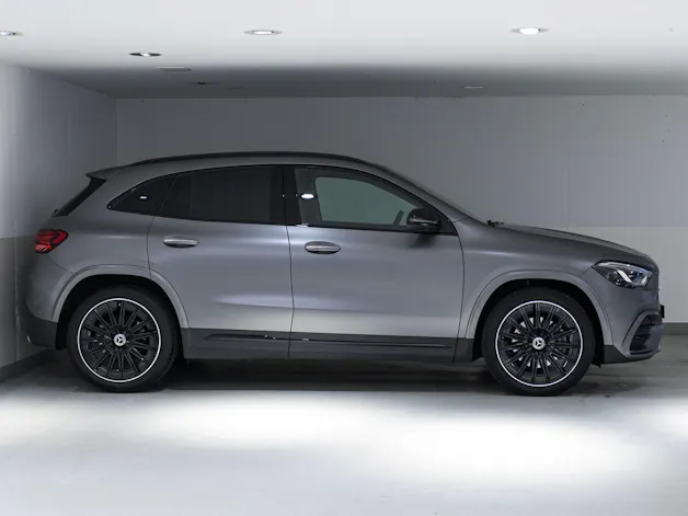 MERCEDES-BENZ GLA 220 d AMG Line 4matic