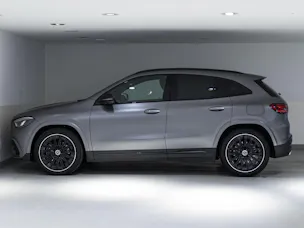 MERCEDES-BENZ GLA 220 d AMG Line 4matic