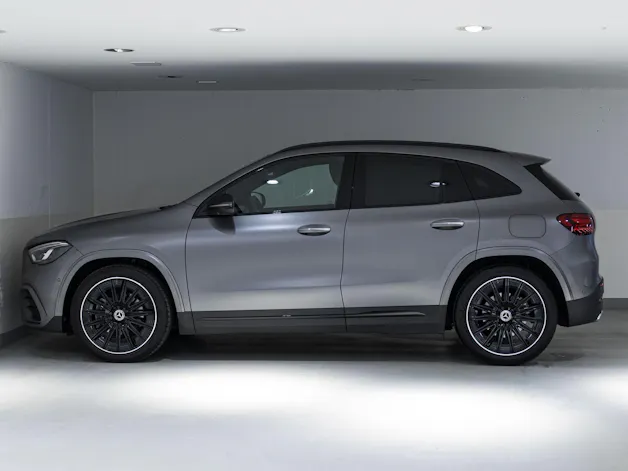 MERCEDES-BENZ GLA 220 d AMG Line 4matic