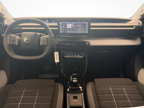 https://vehicle.imgix.net/4388521/6c7a0cf8-e046-4265-9117-584ca494b5c9.jpg