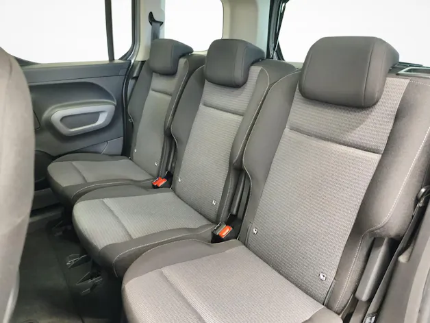 Toyota Proace City Verso L1 1.5 HDi 130 Style - Servizi inclusi