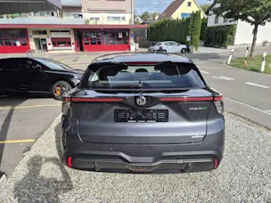 MG 4 64kWh Premium