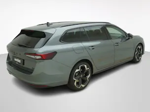 SKODA Superb 2.0 TSI Sportline 4x4 DSG