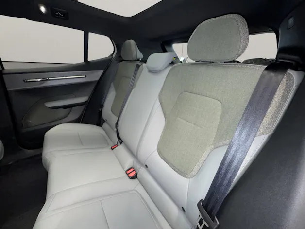 Volvo EX30 CC E60 Twin Performance AWD
