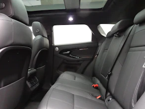 https://vehicle.imgix.net/4388932/e784a470-9118-443d-8ad3-e88186d2c894.JPG