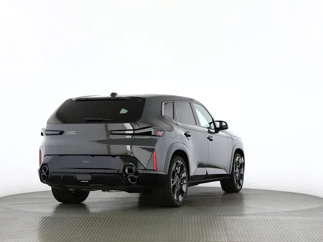 BMW XM 50e Plug-in Hybrid