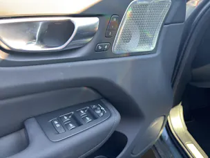 VOLVO XC60 2.0 T8 TE Ultra Dark eAWD