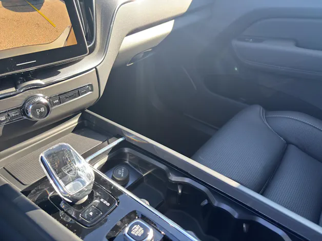 VOLVO XC60 2.0 T8 TE Ultra Dark eAWD