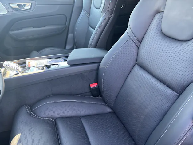 VOLVO XC60 2.0 T8 TE Ultra Dark eAWD