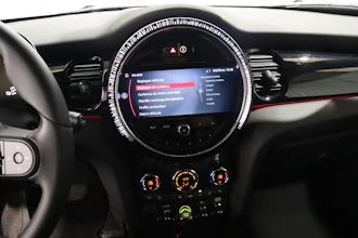 https://vehicle.imgix.net/4388972/57c15684-423b-4fa2-9e9f-c6b8a023a867.JPG