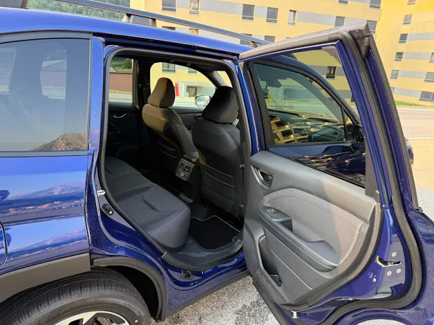 Subaru Forester Station 2.0i e-Boxer Swiss Plus
