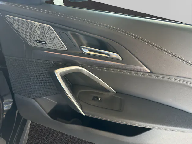 BMW X1 23d M Sport xDrive paddles