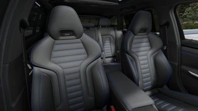 https://vehicle.imgix.net/4389068/862b454a-87fb-4b5b-b0ad-3aaef4b651e3.jpg