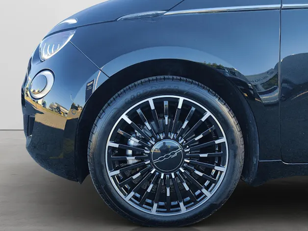 Fiat 500 La Prima