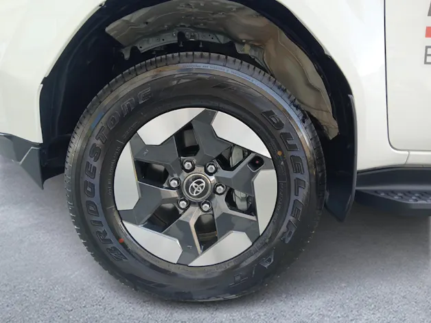 Toyota Hilux Double Cab.-Pick-up 59KWh Comfort
