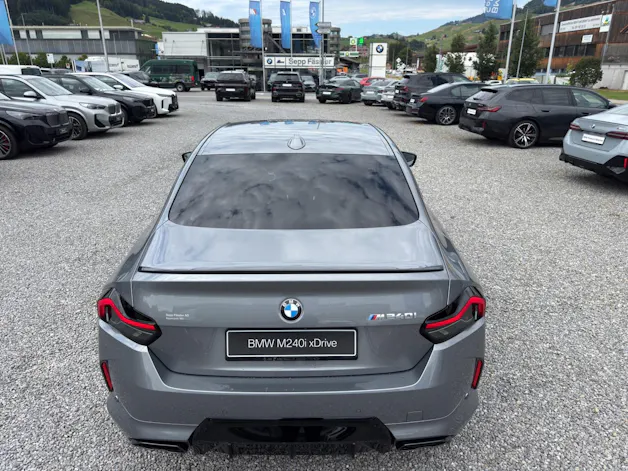 BMW M240i xDrive Coupé