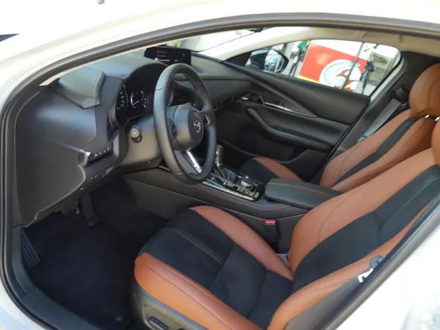 Mazda CX-30 2.0 186 Nagisa AWD