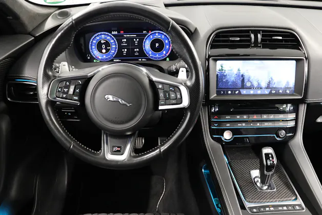 Jaguar F-Pace 5.0 V8 SVR AWD