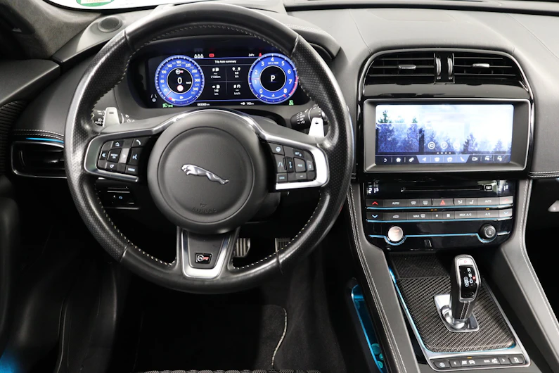 image du véhicule JAGUAR F-PACE