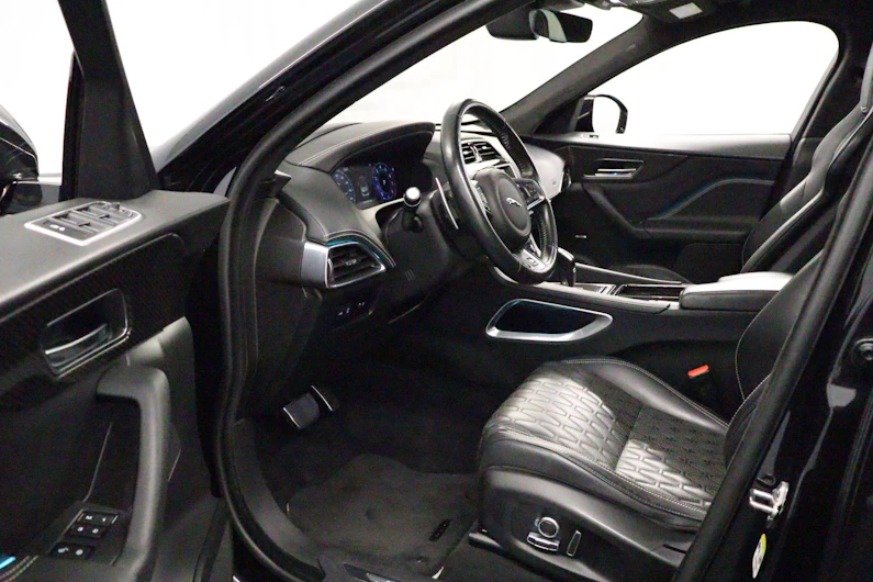 image du véhicule JAGUAR F-PACE