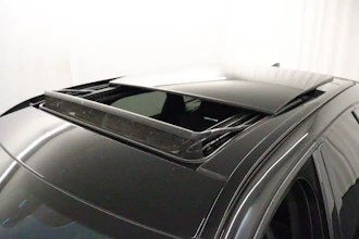 https://vehicle.imgix.net/4389261/f07249ca-49cc-478c-b209-a3fc513ea1bb.JPG