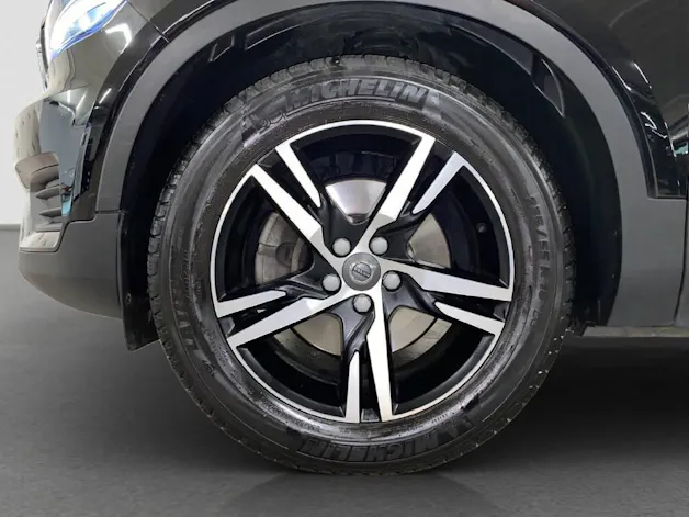 Volvo XC40 2.0 D4 Momentum AWD