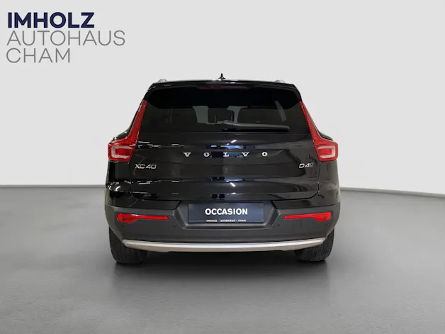 VOLVO XC40 2.0 D4 Momentum AWD