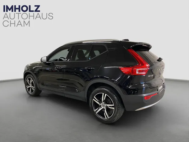 VOLVO XC40 2.0 D4 Momentum AWD