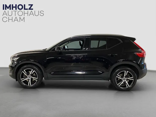 VOLVO XC40 2.0 D4 Momentum AWD