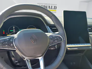 RENAULT Captur 1.8 E-Tech techno
