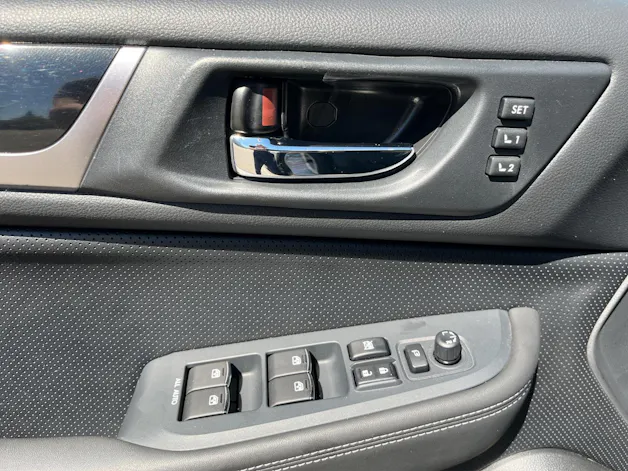 Subaru Outback 2.5i Luxury