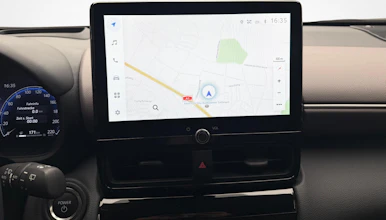 https://vehicle.imgix.net/4389419/e2003726-0997-416c-ad30-f43c085d6879.jpg
