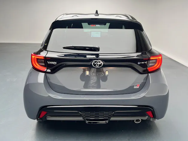 Toyota Yaris 1.5 VVT-i HSD GR Sport