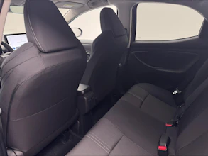 https://vehicle.imgix.net/4389468/4a3cad7b-710b-46a1-a60f-fb66560d21fa.jpeg