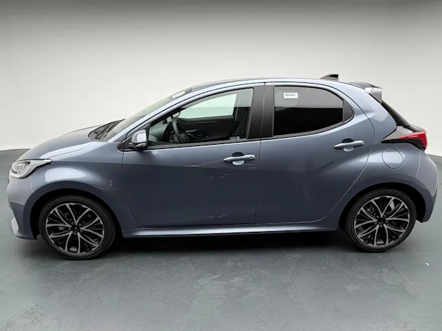 Toyota Yaris 1.5 VVT-i HSD Trend