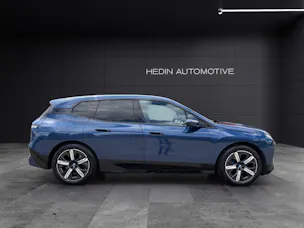 BMW iX xDrive40