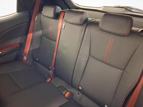 Fahrzeugbild LEXUS LBX 1.5 Hybrid Vibrant Edition AWD
