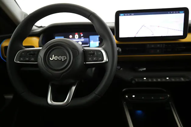 Jeep Avenger Summit