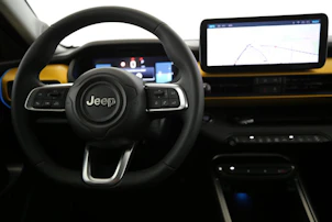 Fahrzeugbild JEEP Avenger Summit