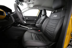 Fahrzeugbild JEEP Avenger Summit
