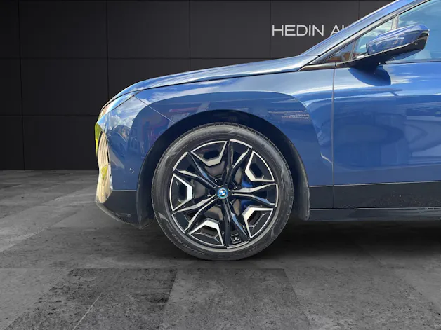 BMW iX xDrive50