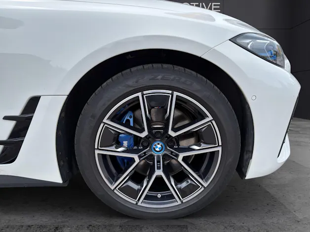 BMW i4 M50