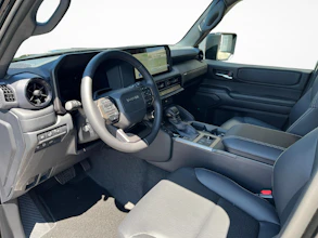 https://vehicle.imgix.net/4389591/74097508-2df7-47a7-96ac-1befc132e850.jpg