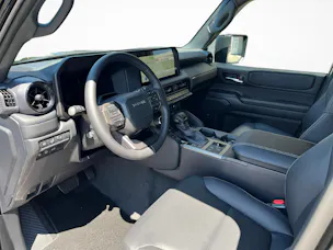 Toyota Land Cruiser 2.8 D 48V Style