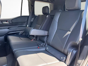 Fahrzeugbild TOYOTA Land Cruiser 2.8 D 48V Style