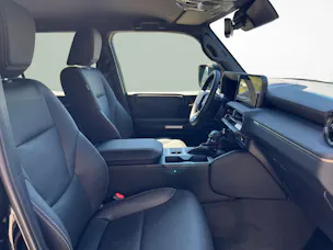 Toyota Land Cruiser 2.8 D 48V Style