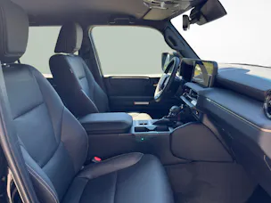 Toyota Land Cruiser 2.8 D 48V Style