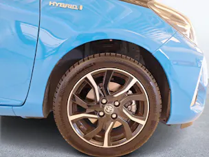 Toyota Yaris 1.5 VVT-i HSD Limited